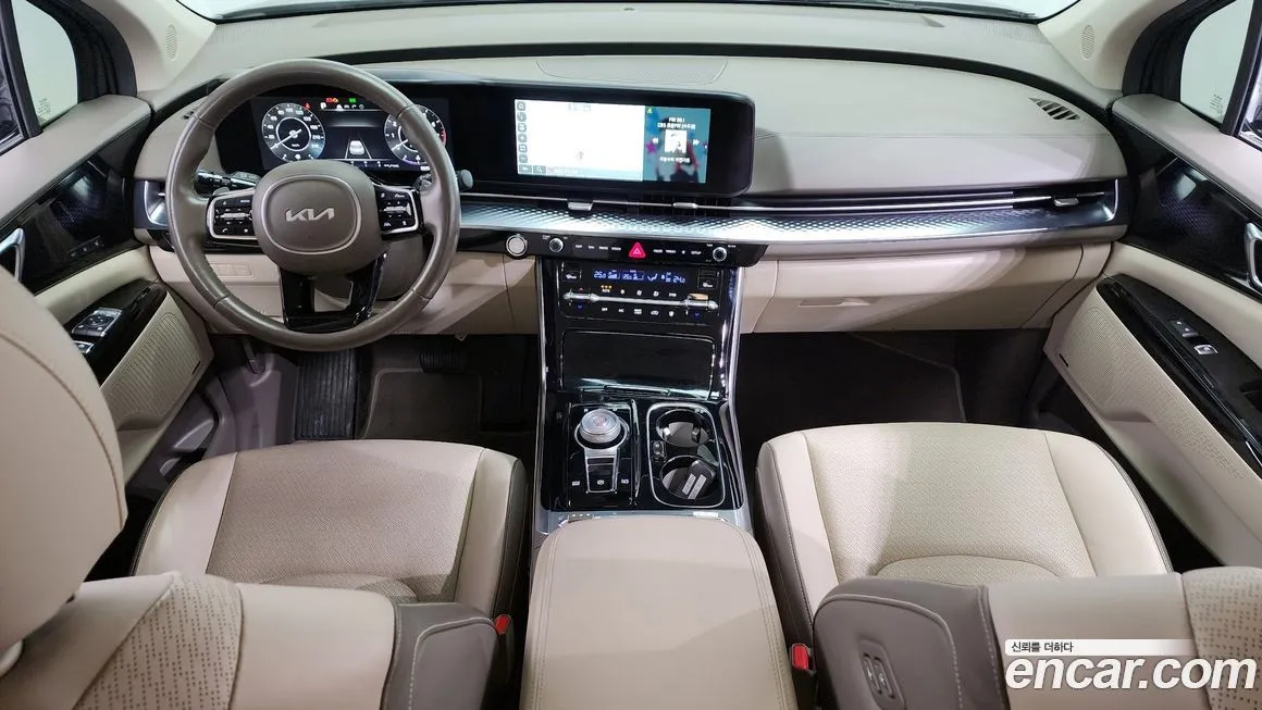 Kia Carnival — фото 9