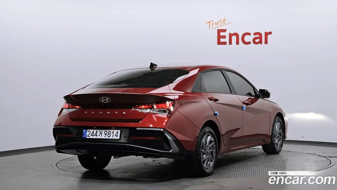 Hyundai AVANTE — фото 2