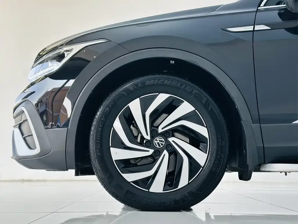 Volkswagen Tiguan L 2022 из CN, фото 9