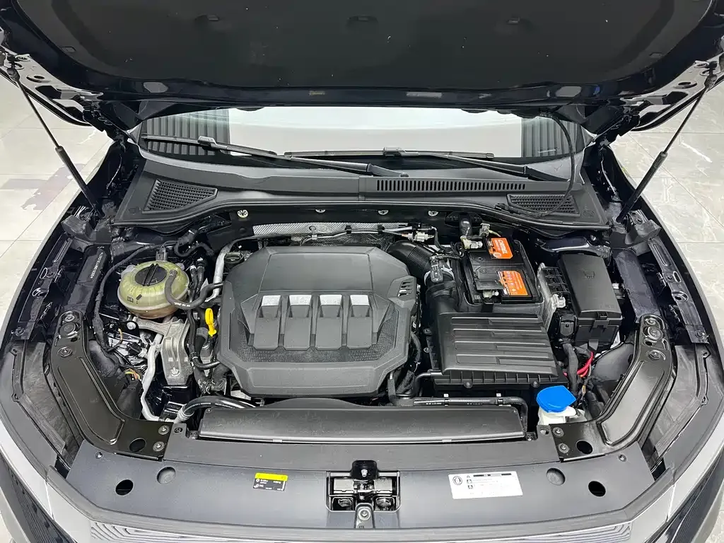 Volkswagen Passat 2021 из CN, фото 10