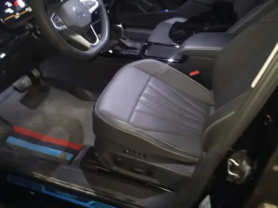 Volkswagen Passat 2025 из CN, фото 9