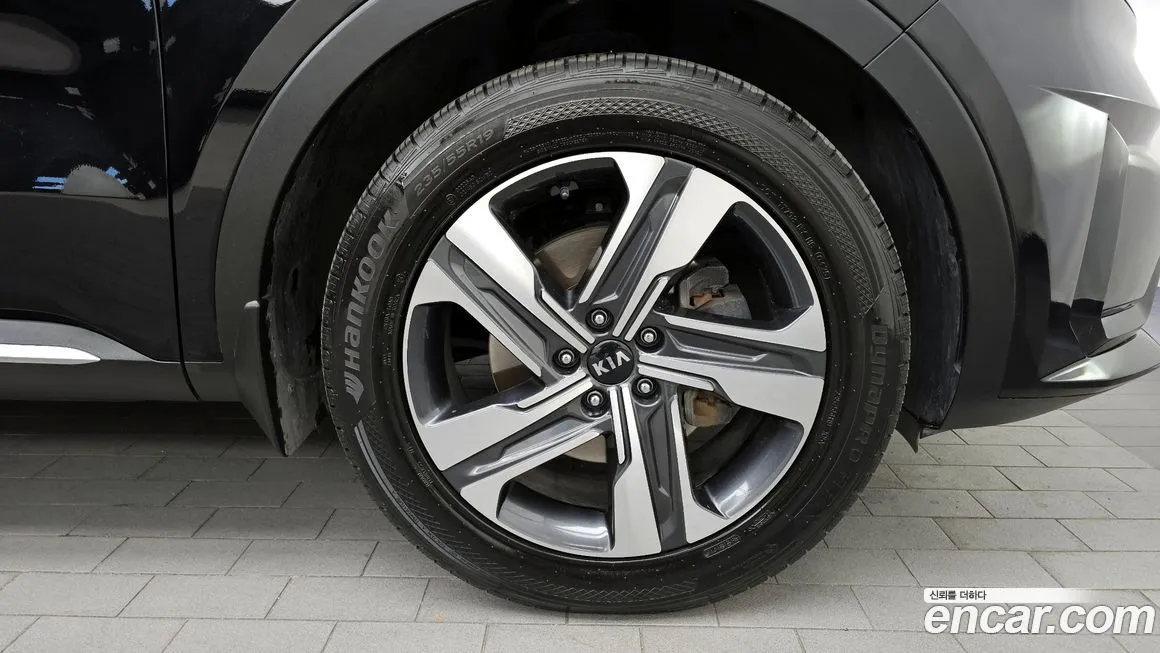 Kia Sorento — фото 5