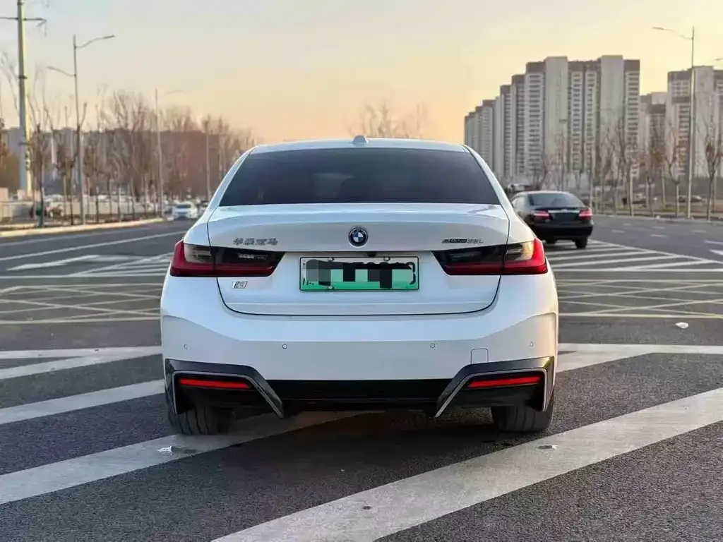 BMW i3 2024 из CN, фото 3