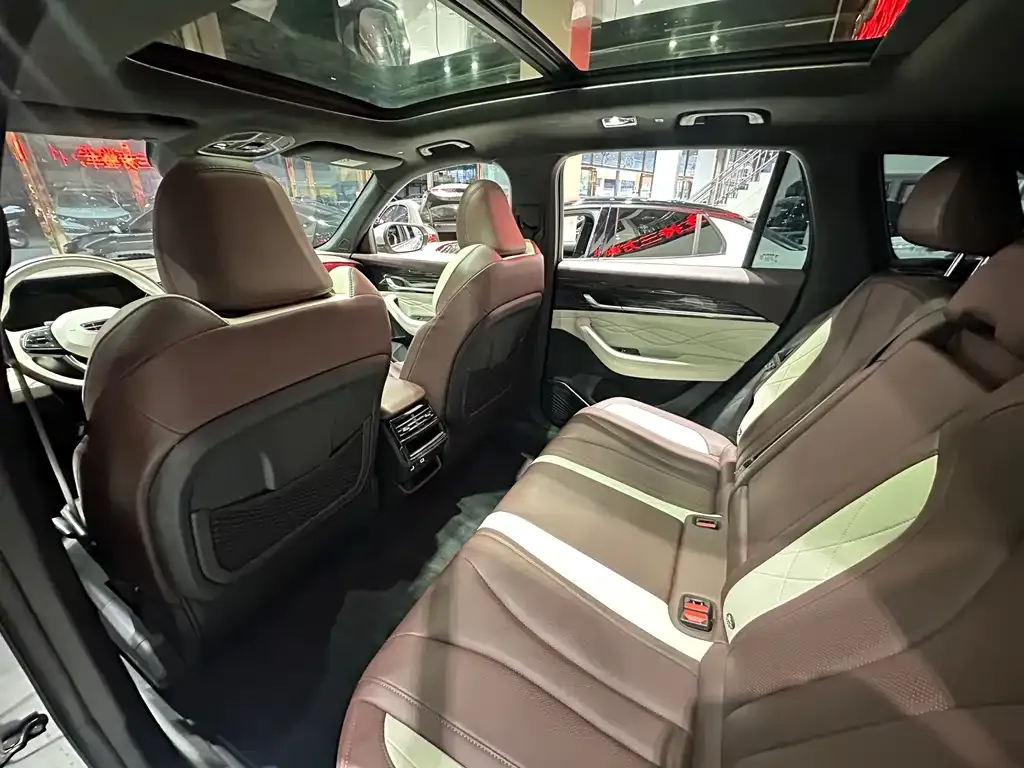 Geely Xingyue L 2025 из CN, фото 10