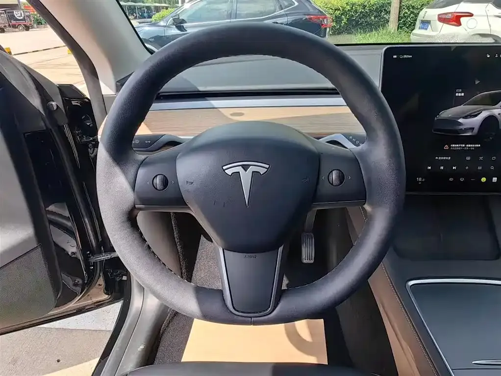 Tesla Model Y 2022 из CN, фото 9