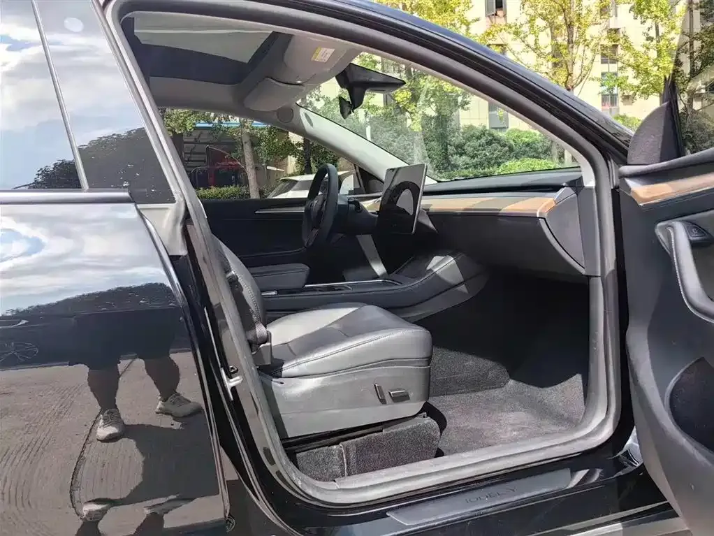 Tesla Model Y 2022 из CN, фото 3