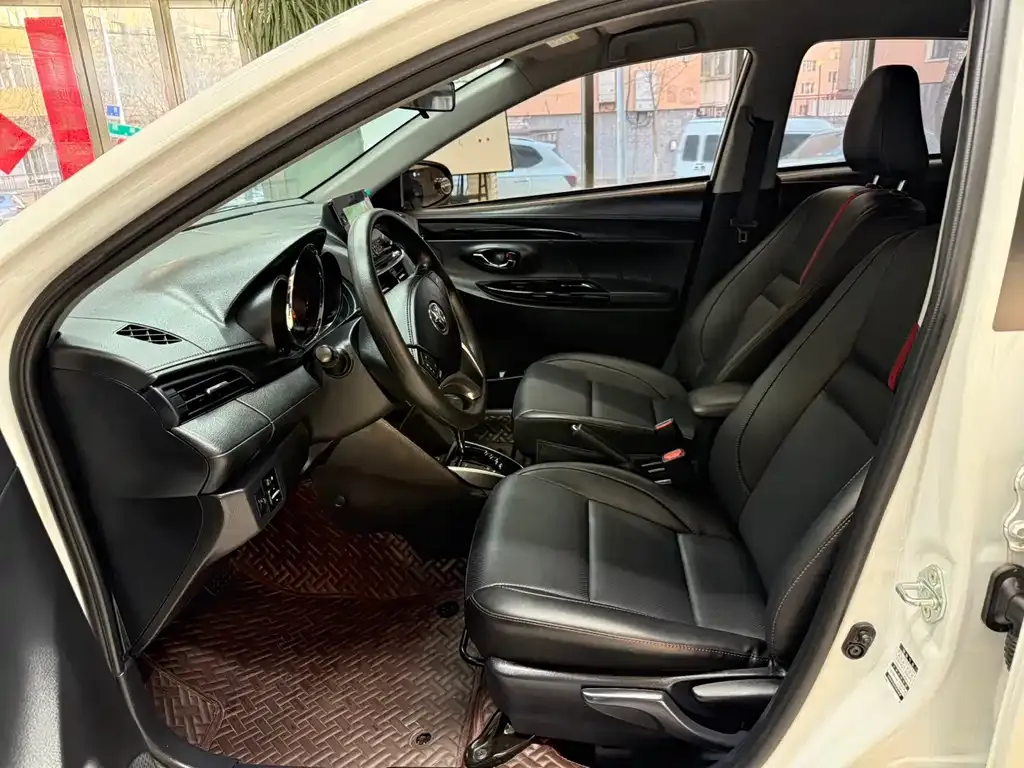 Toyota Yaris L 2023 из CN, фото 9