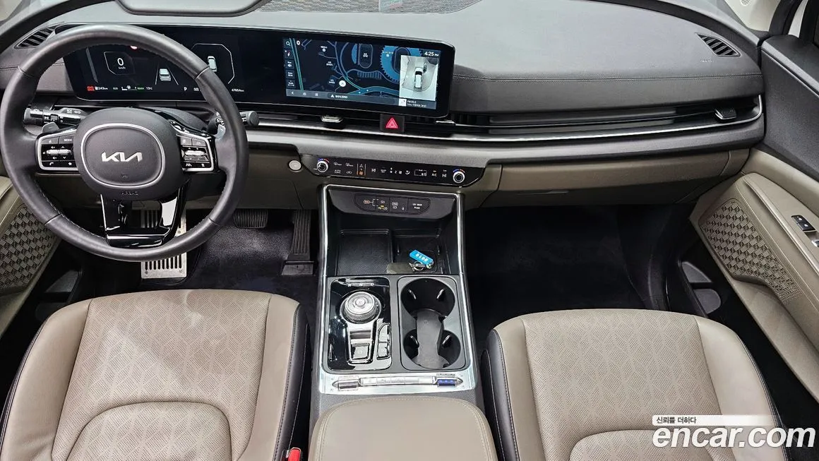 Kia Carnival — фото 10