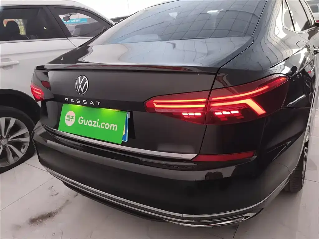 Volkswagen Passat — фото 5
