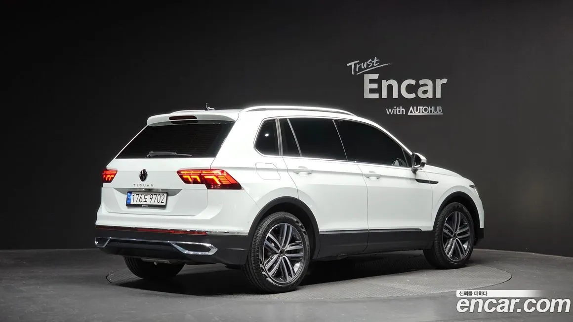 Volkswagen Tiguan — фото 2