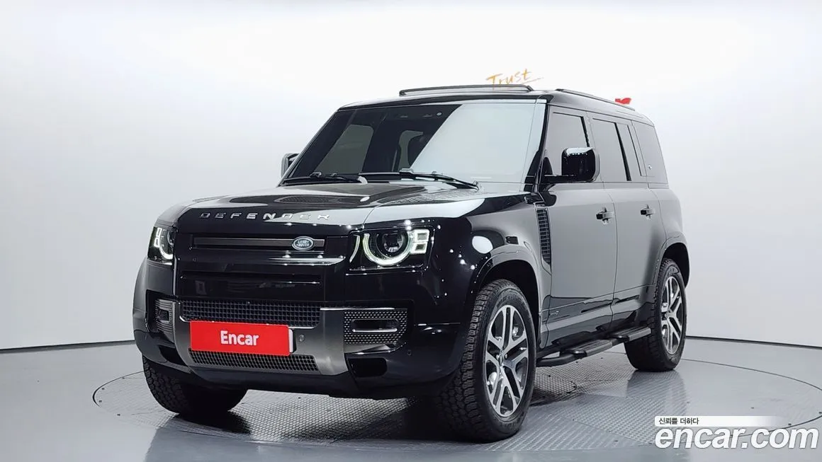 Land Rover Defender — фото 1