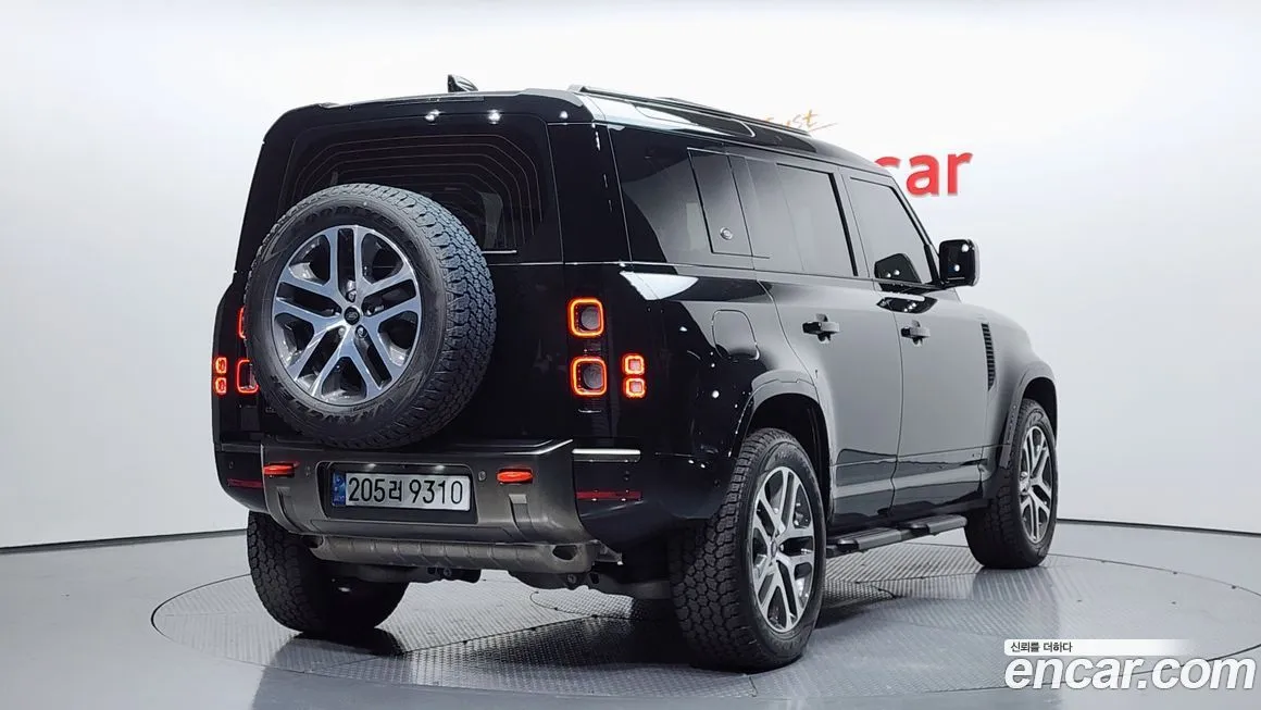 Land Rover Defender — фото 2