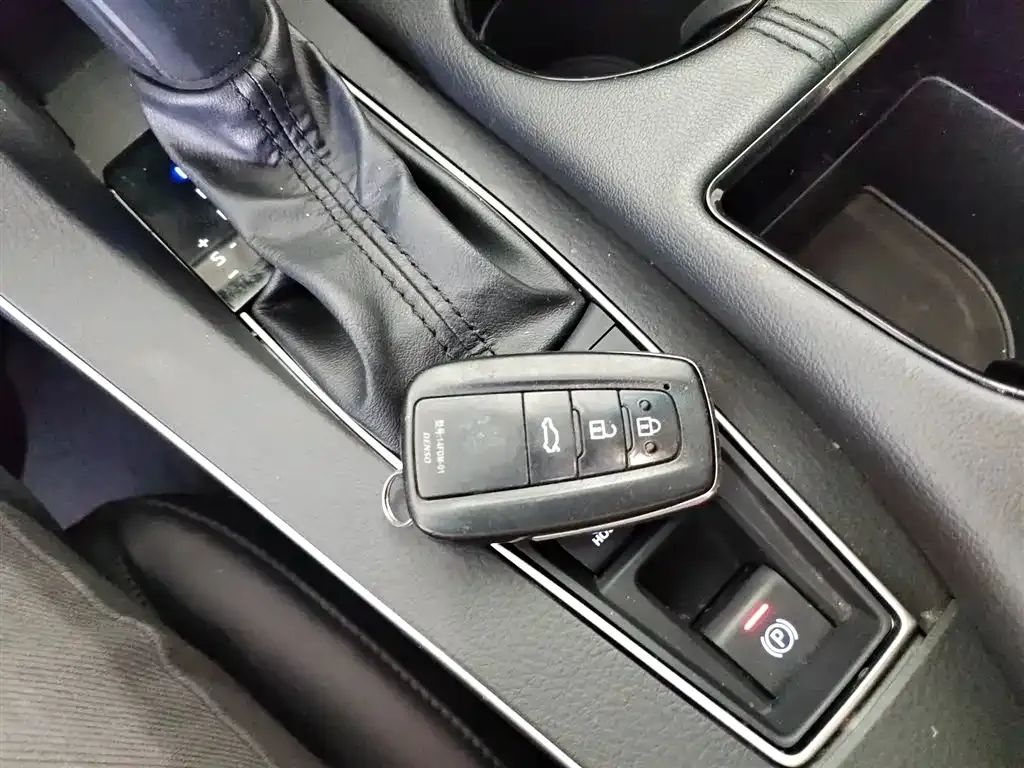 Toyota Avalon 2021 из CN, фото 9