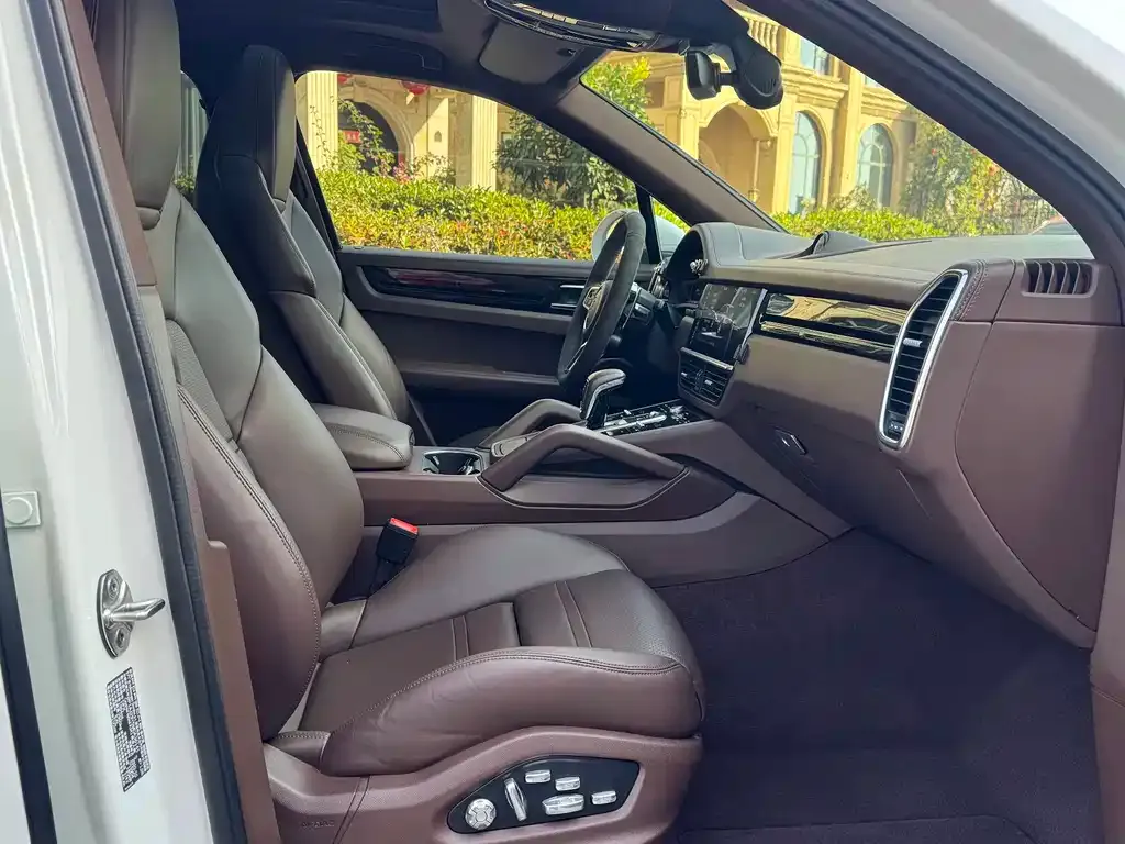 Porsche Cayenne Hybrid 2022 из CN, фото 7