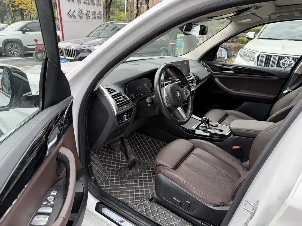 BMW X3 2024 из CN, фото 9