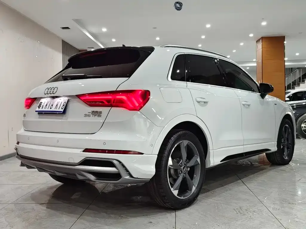 Audi Q3 — фото 5
