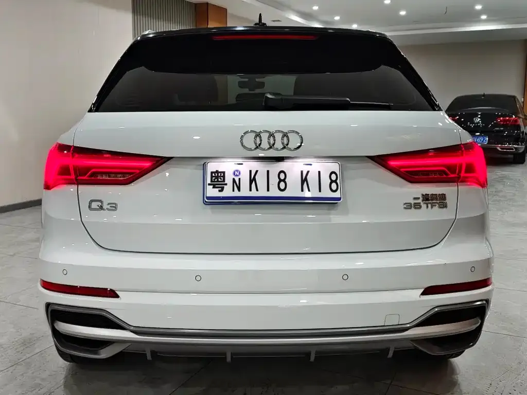 Audi Q3 — фото 8