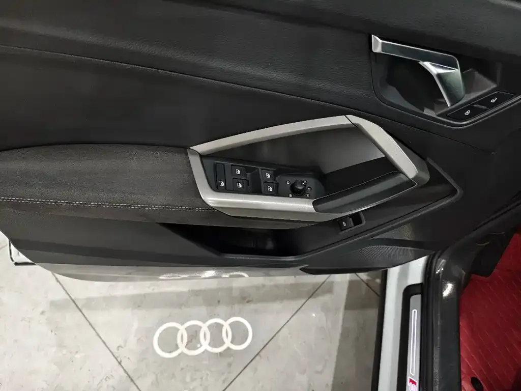 Audi Q3 — фото 2