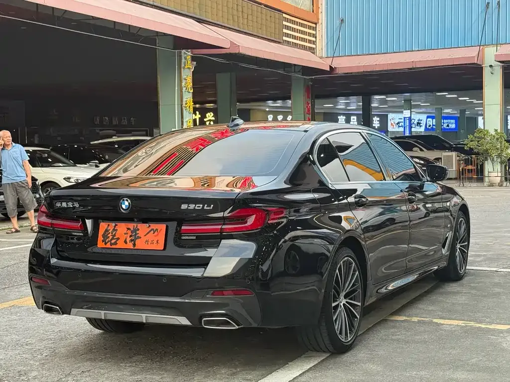 BMW 5 Series — фото 10