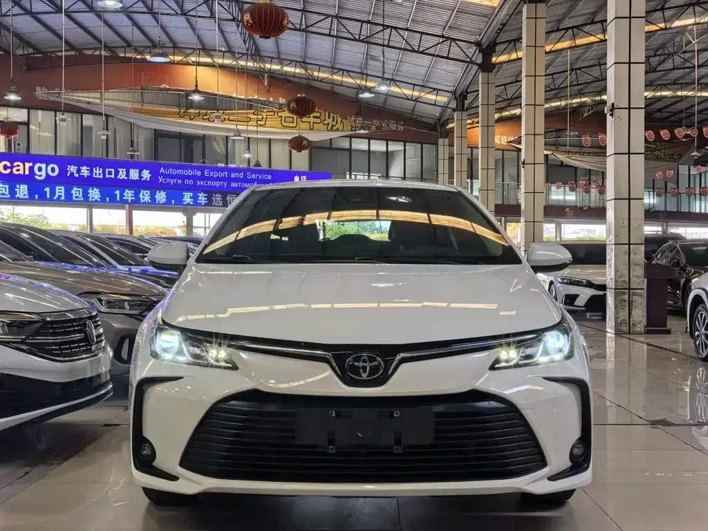 Toyota Corolla 2021 из CN, фото 2