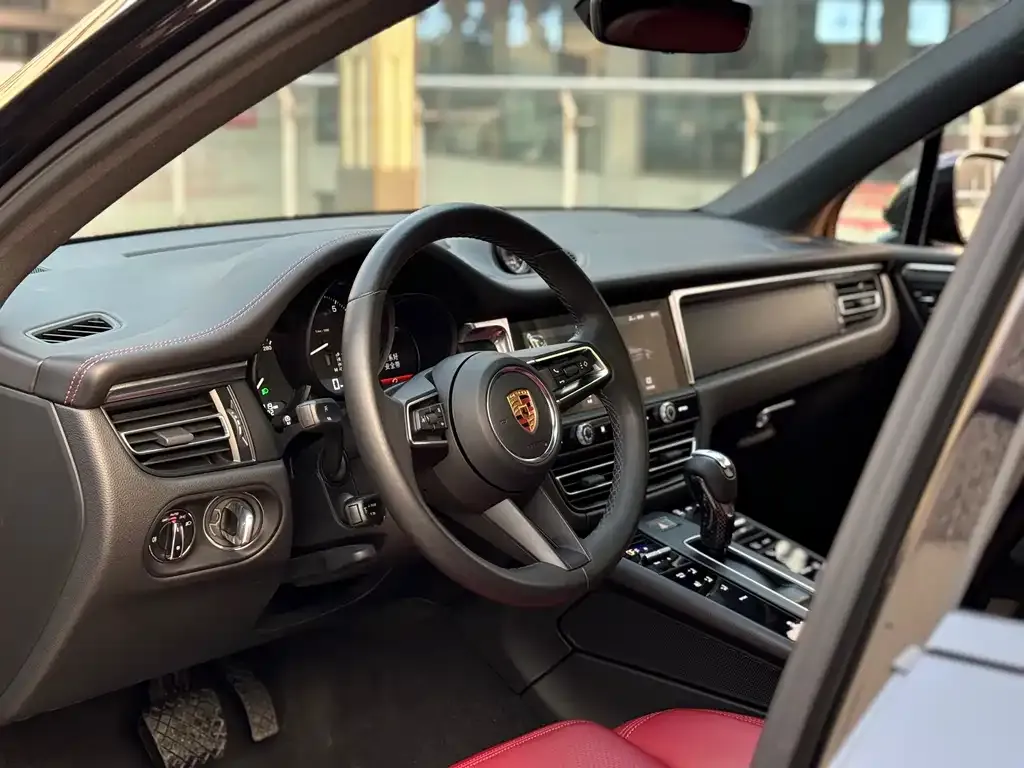 Porsche Macan 2022 из CN, фото 3