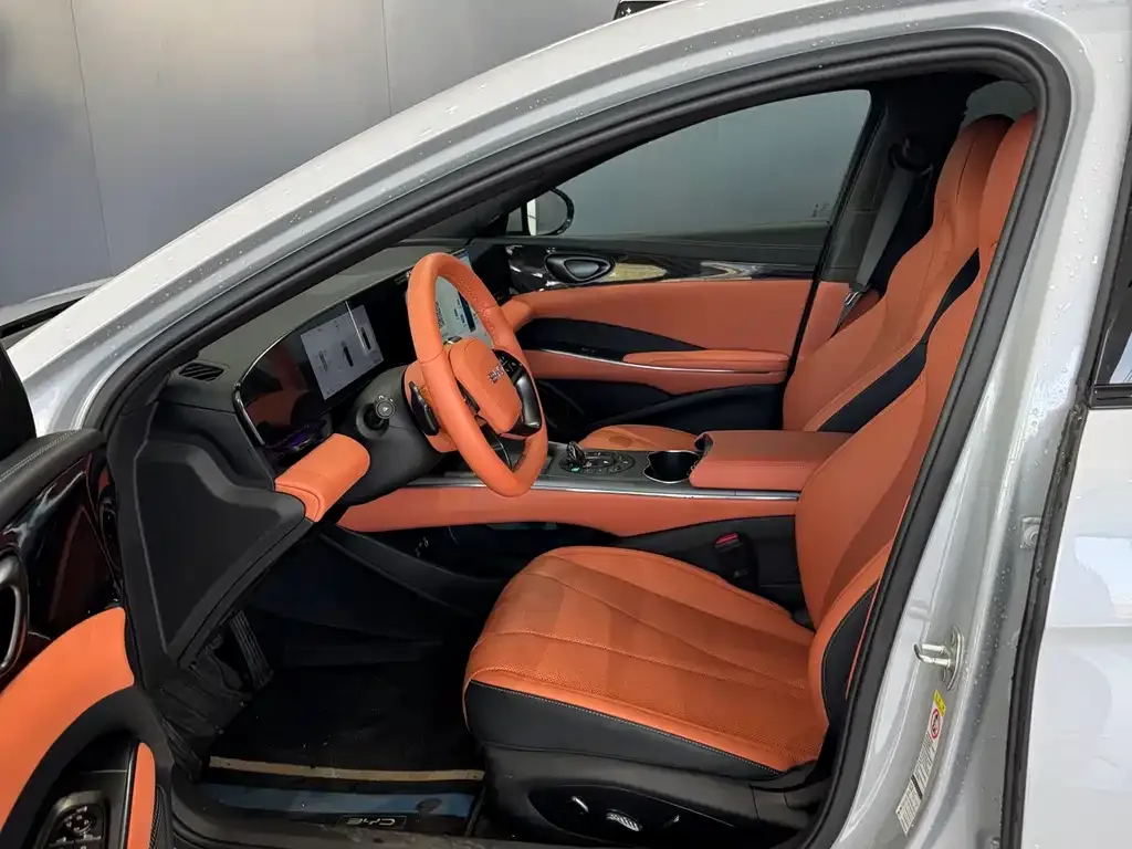 BYD Seal — фото 4