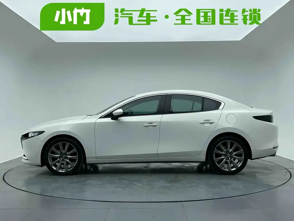 Mazda 3 Axela 2022 из CN, фото 4