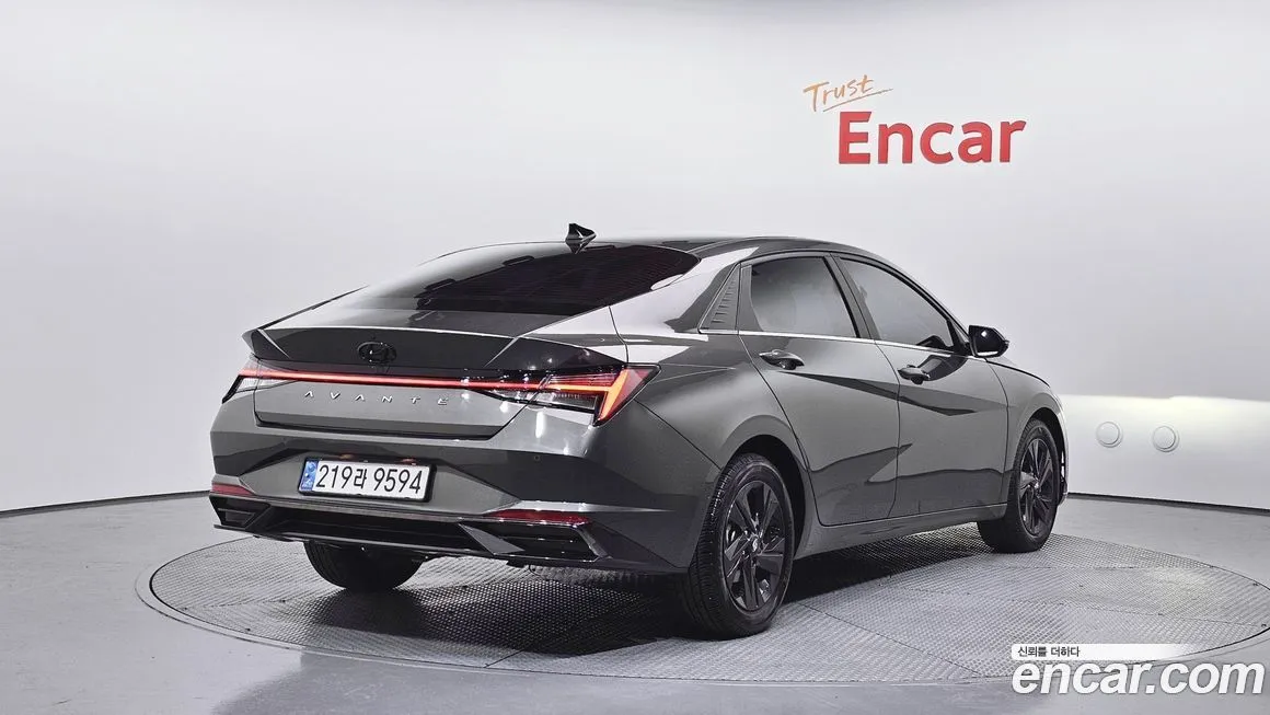 Hyundai AVANTE — фото 2