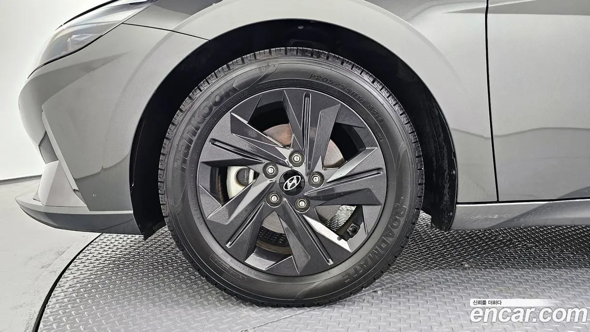 Hyundai AVANTE — фото 9