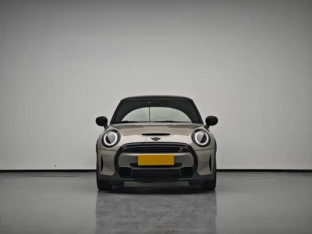 MINI Cooper (3-door) 2023 из CN, фото 4