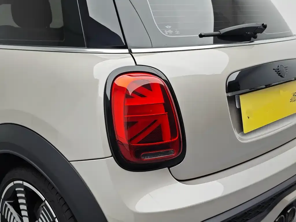 MINI Cooper (3-door) 2023 из CN, фото 6