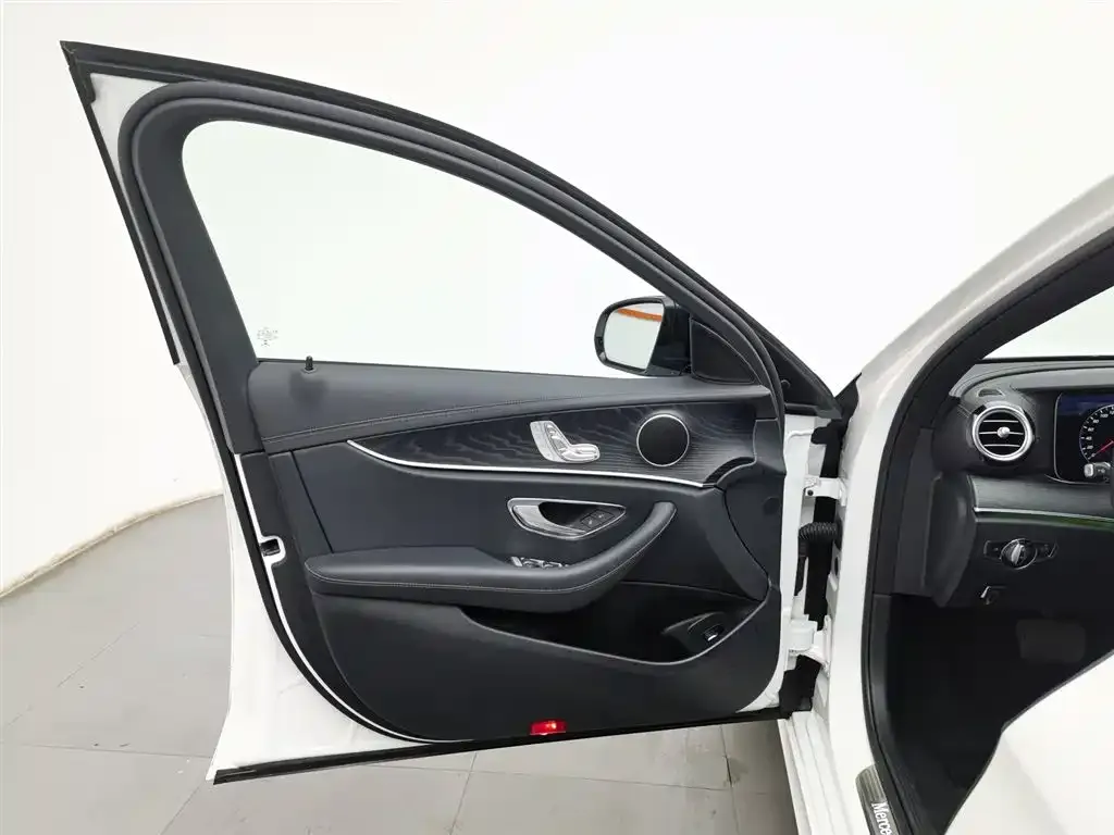 Mercedes-Benz E-Class (Import) 2021 из CN, фото 4