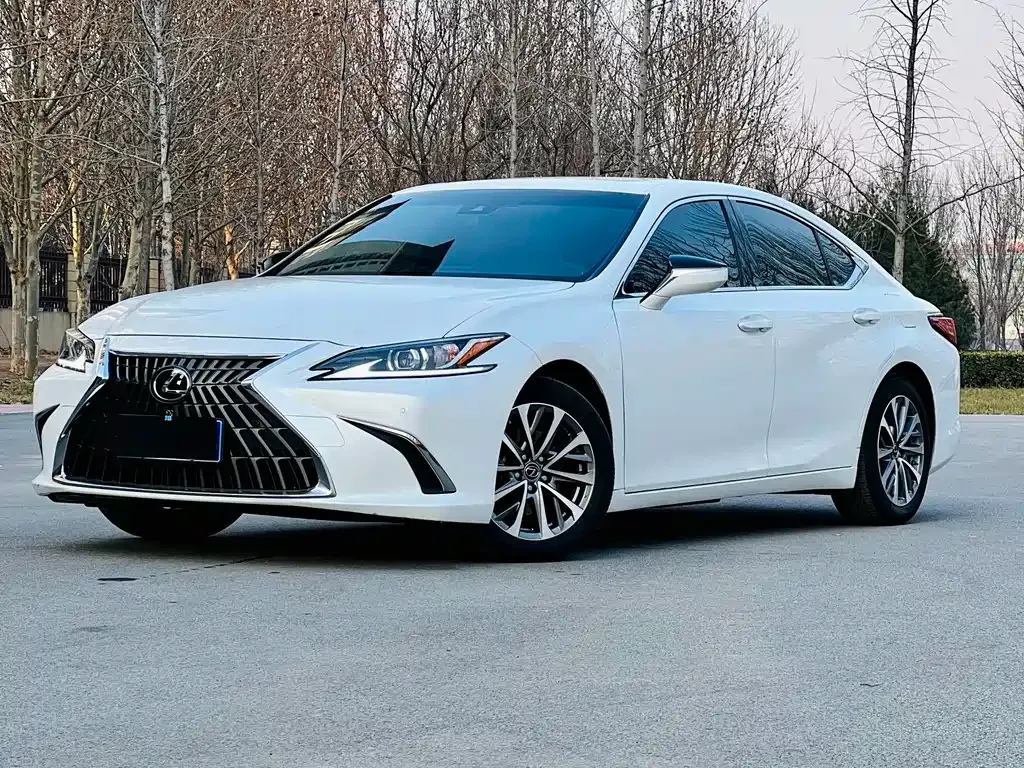 Lexus ES 2024 из CN, фото 1