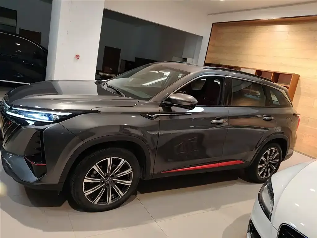 Changan CS75PLUS — фото 3
