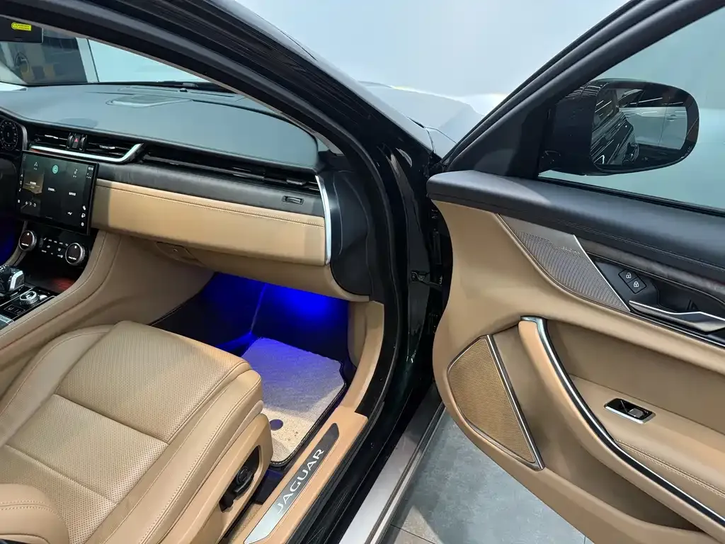 Jaguar XFL 2025 из CN, фото 5