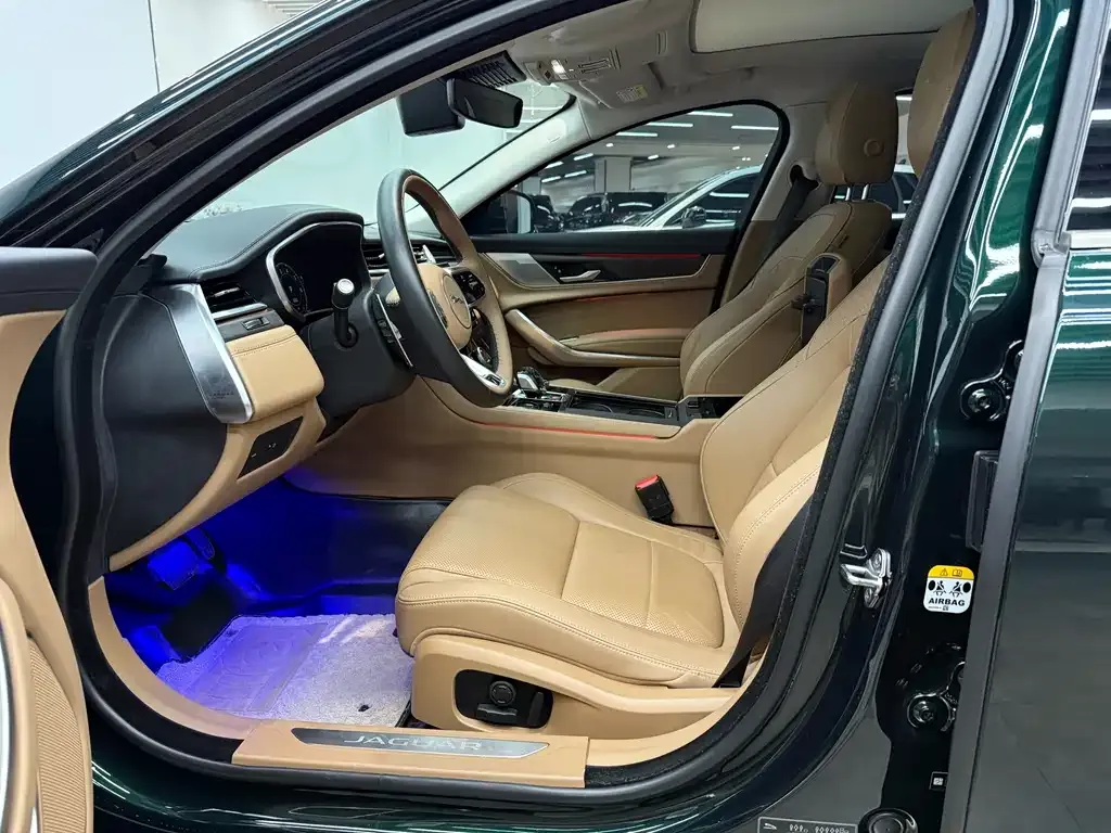 Jaguar XFL 2025 из CN, фото 10