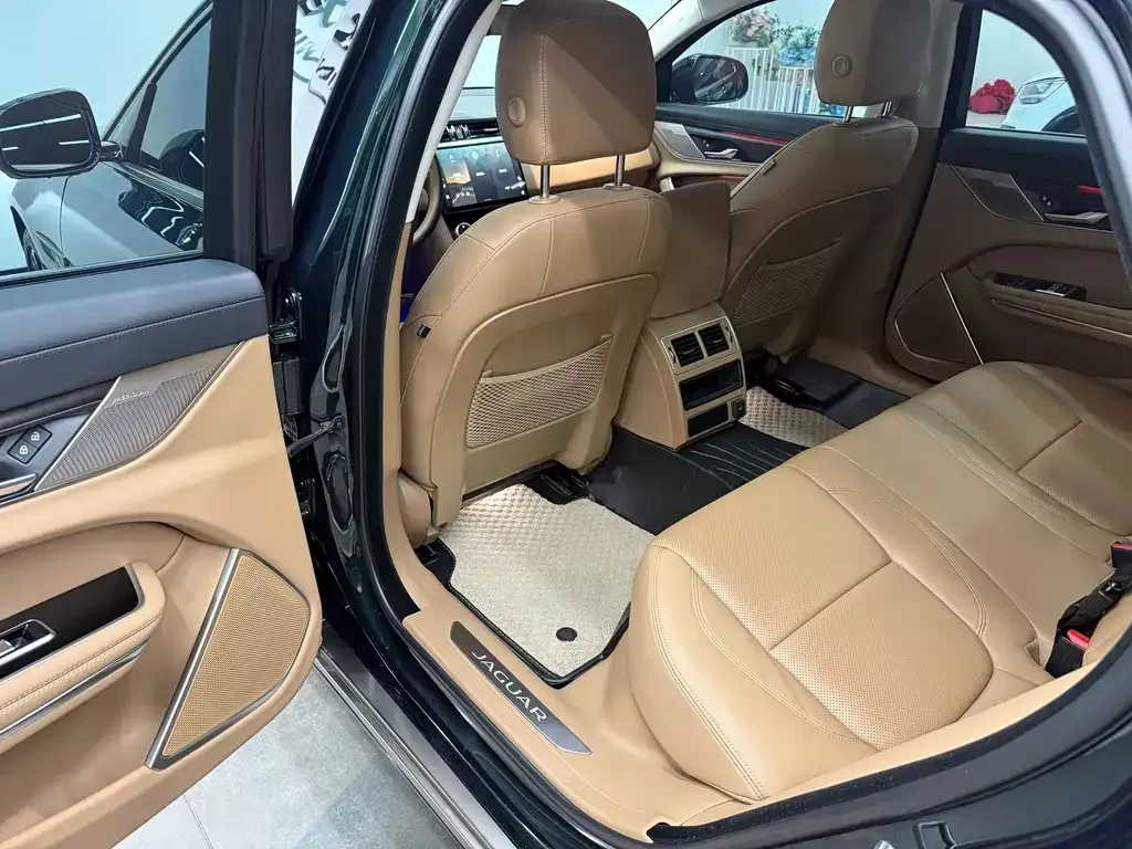 Jaguar XFL 2025 из CN, фото 7