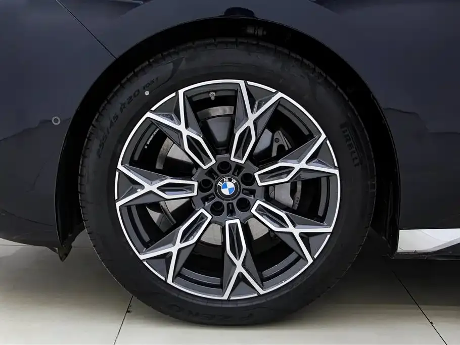 BMW 7 Series 2025 из CN, фото 4
