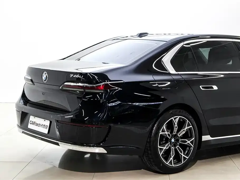 BMW 7 Series 2025 из CN, фото 5