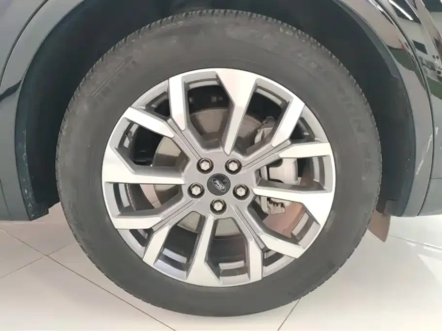 Ford Edge 2023 из CN, фото 9