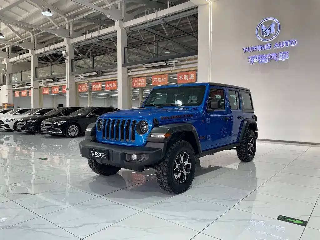 Jeep Wrangler — фото 1