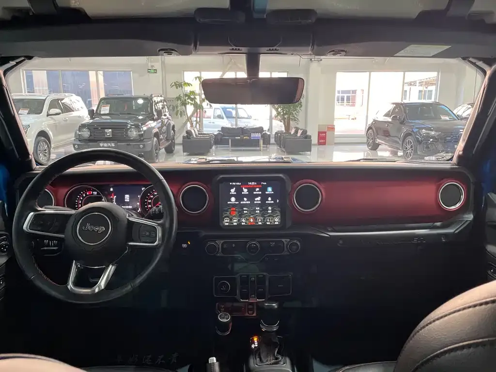 Jeep Wrangler — фото 4