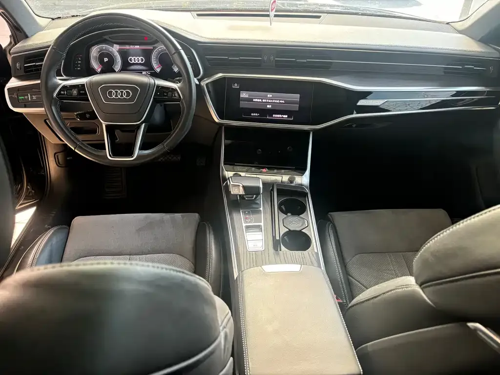Audi A6L 2024 из CN, фото 2