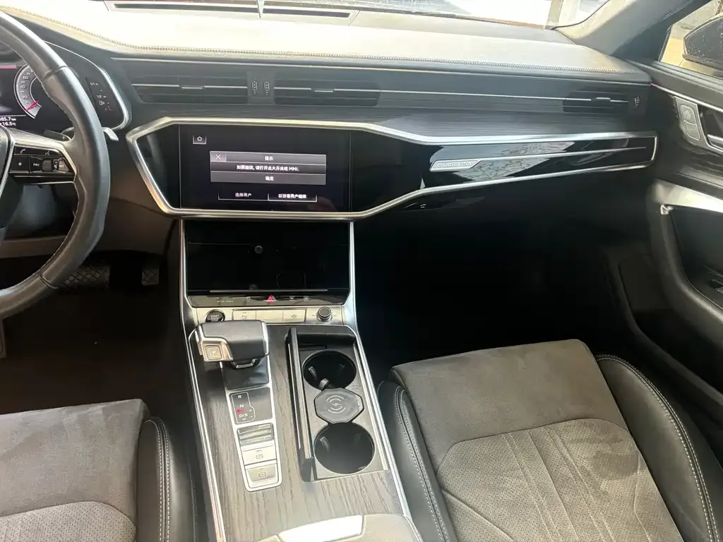 Audi A6L 2024 из CN, фото 6