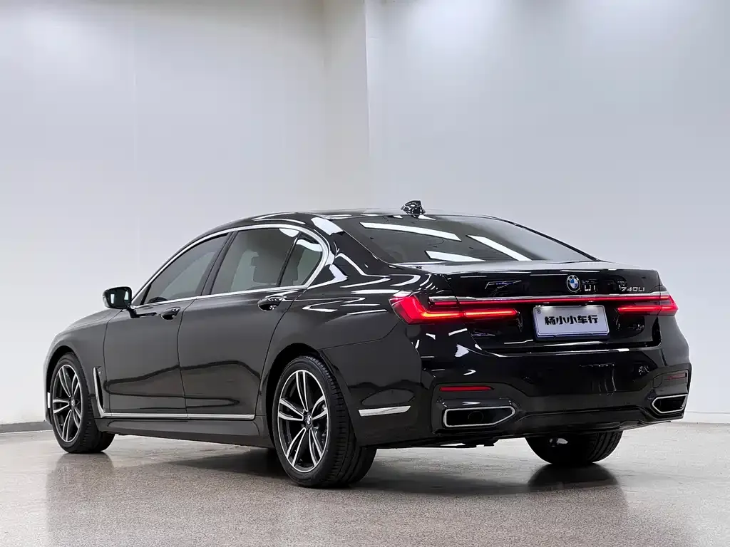 BMW 7 Series 2022 из CN, фото 6