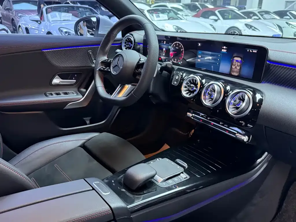 Mercedes-Benz A-Class 2023 из CN, фото 10