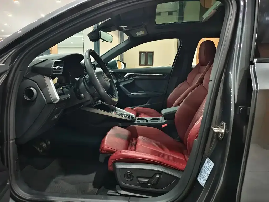 Audi A3 2021 из CN, фото 10