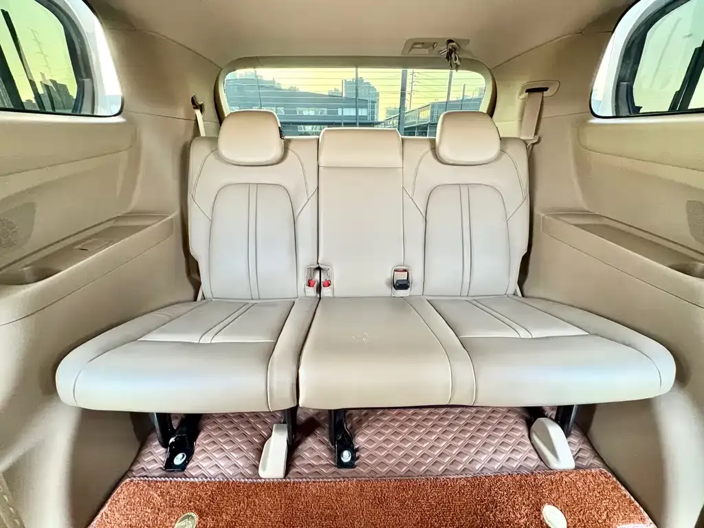 Buick GL8 2021 из CN, фото 2