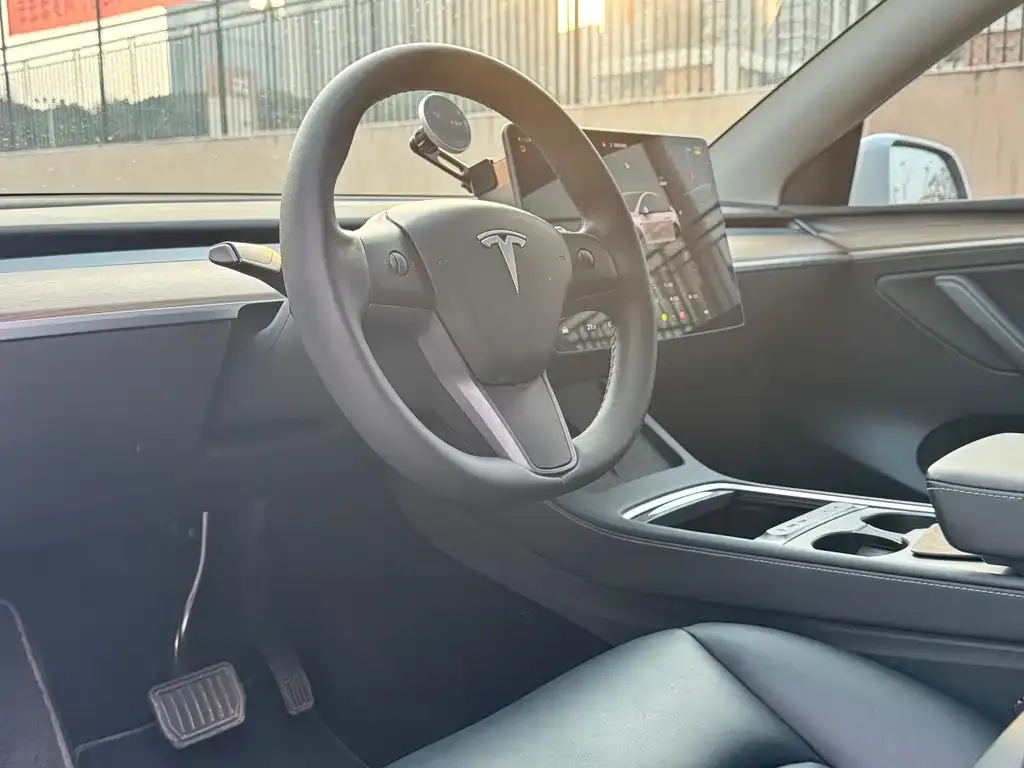 Tesla Model Y 2022 из CN, фото 2