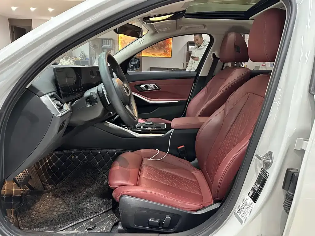 BMW 3 Series 2024 из CN, фото 5